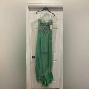 Gigi Designs by La Femme Emerald Beaded Prom Dress NWT